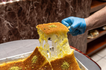 Kunafa Crunch Tray